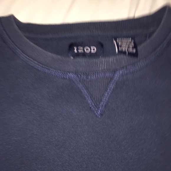 Izod Crewneck Sweatshirt - Picture 2 of 3